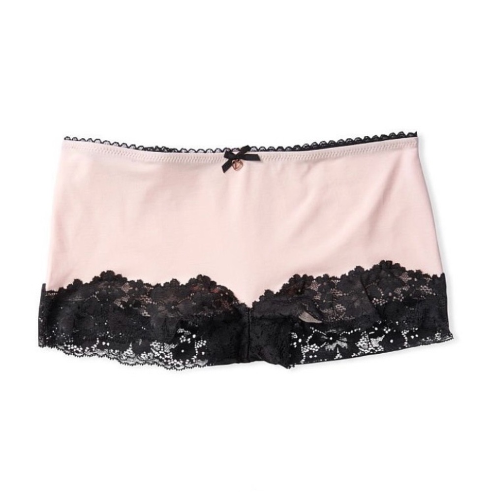 VS LUXURY SHORTIE